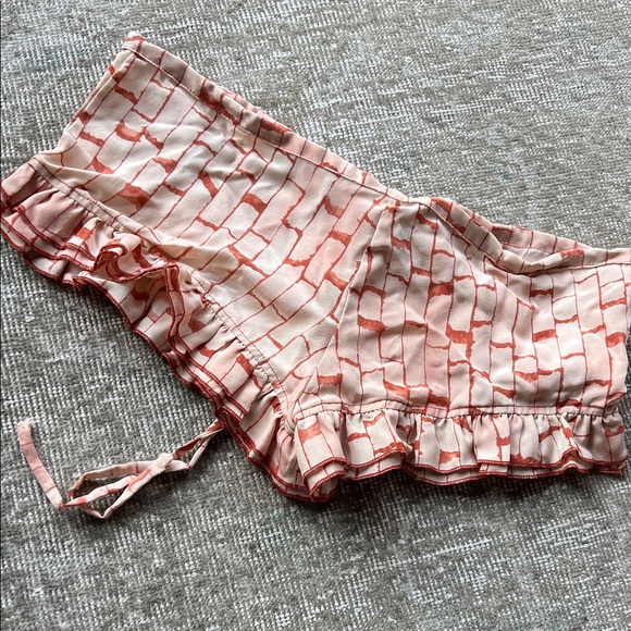 Chic Ruffle Trim Shorts - Picture 4 of 6